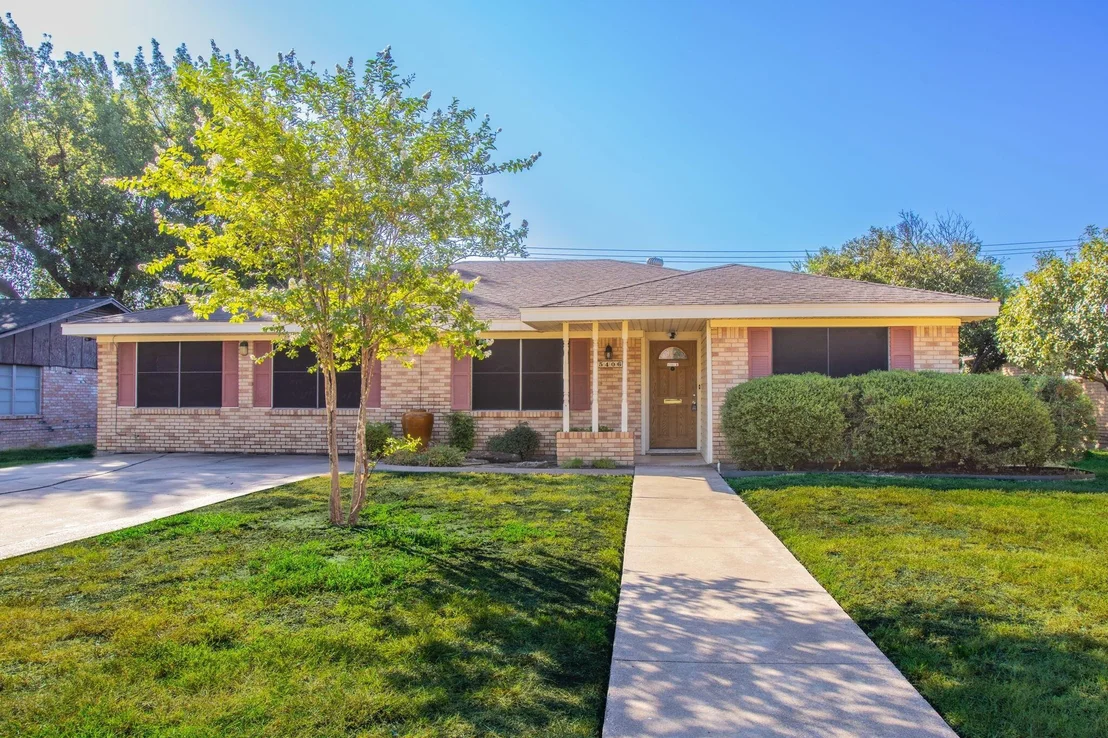 Photo of 5406 Hawthorne Drive