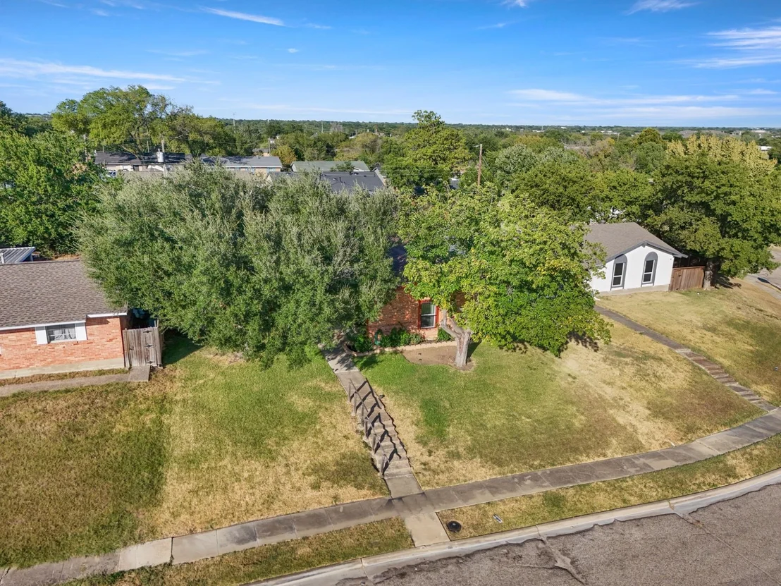 Photo of 1646 Savage Drive