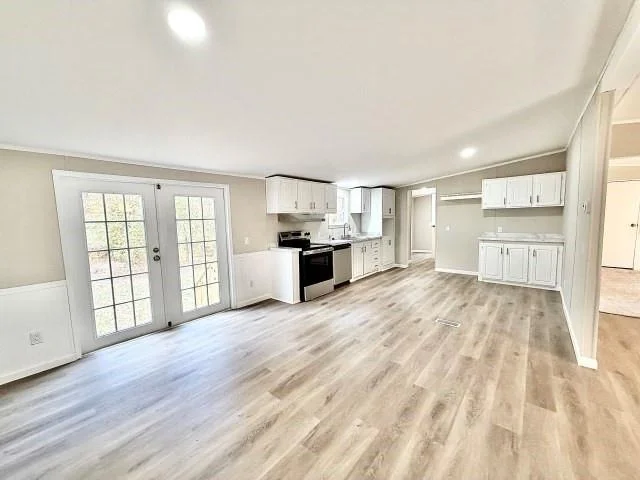 Photo of 409 Cross Creek Road