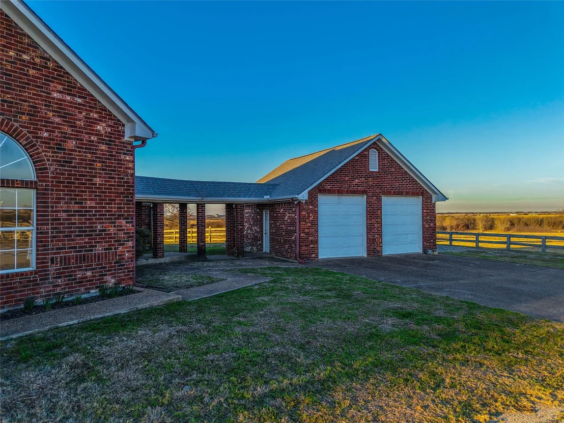 Photo of 1041 Clarence Road