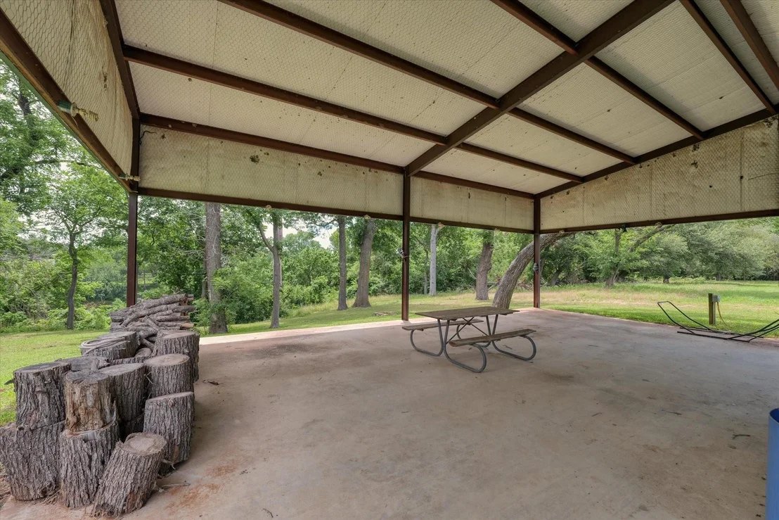 Photo of 505 River Road