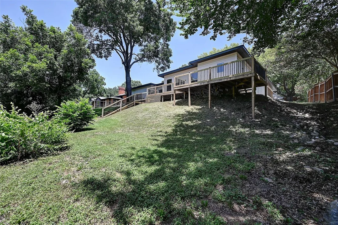 Photo of 3900 Pelham Road