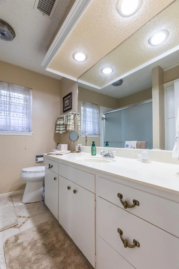 Photo of 3702 Santa Monica Drive