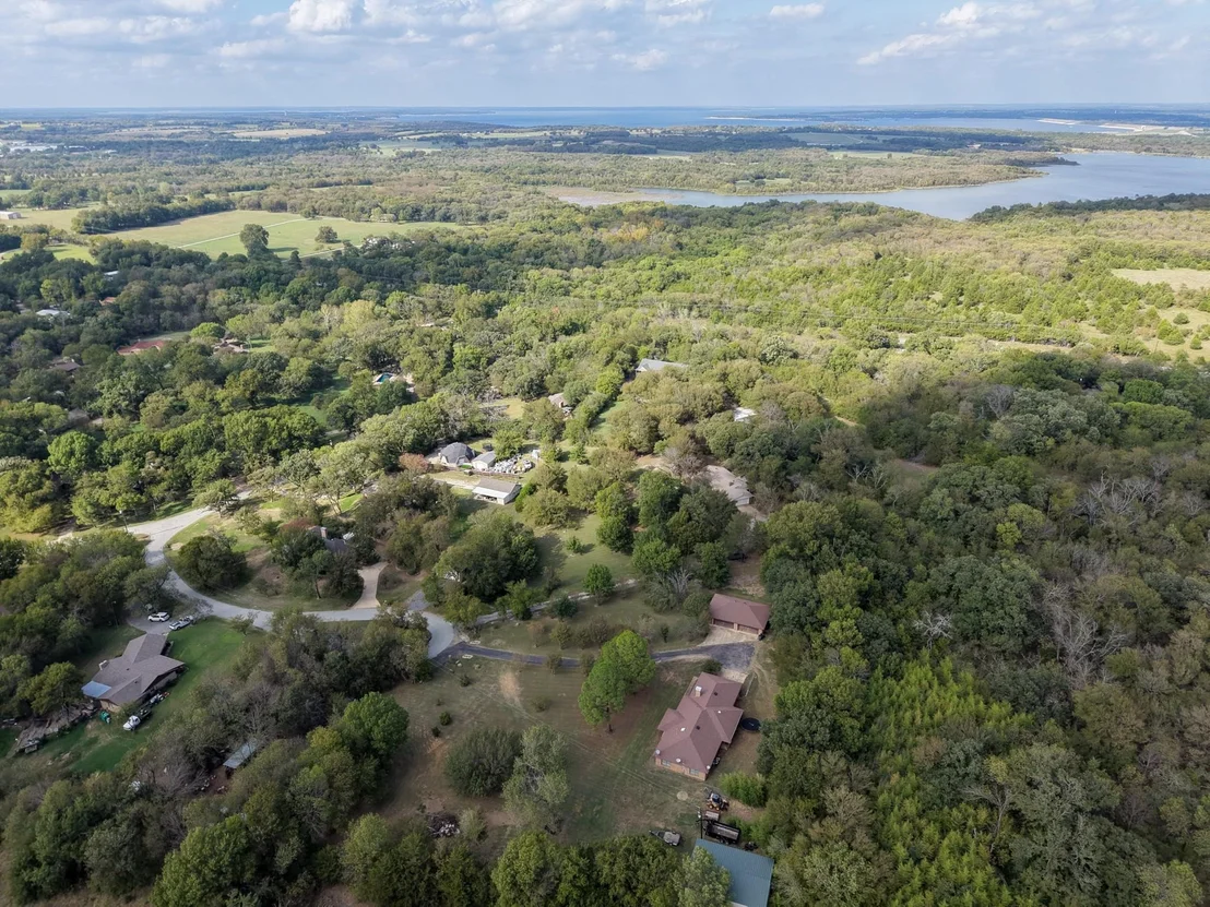 Photo of 82 Shawnee Circle