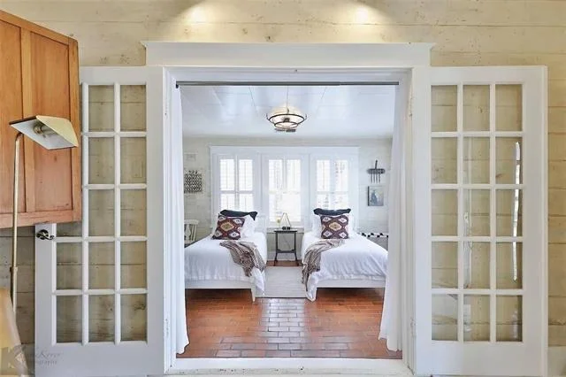 Photo of 1033 Highland Avenue
