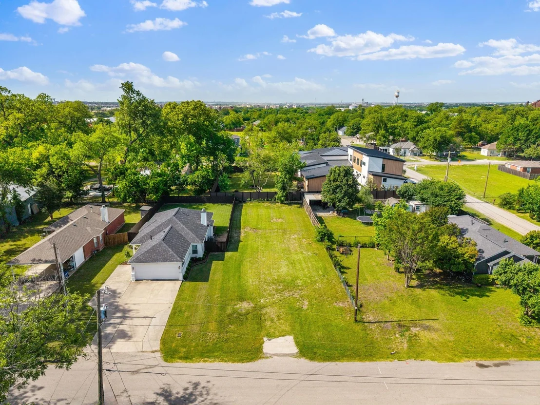 Photo of 405 E Maple Street