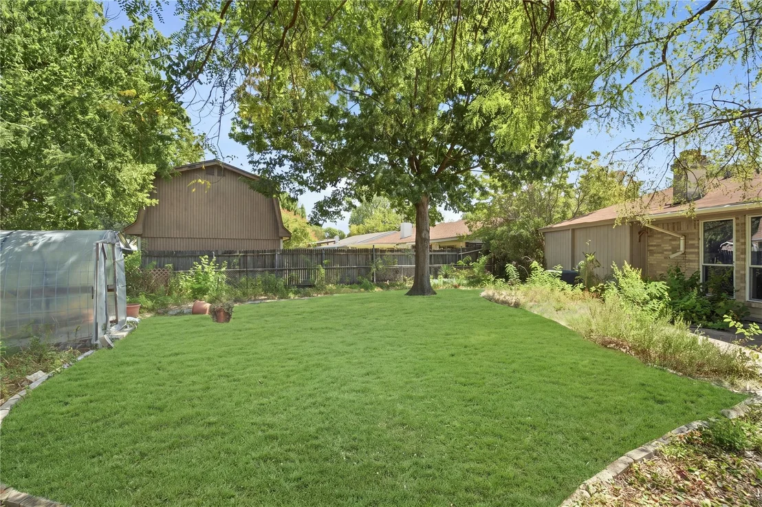 Photo of 2015 Inverness Drive