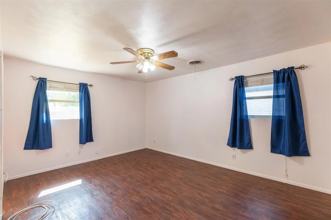 Photo of 1637 Glendale Drive