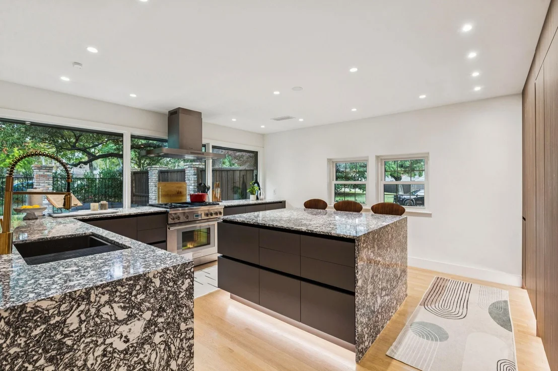 Photo of 98 W Shore Place