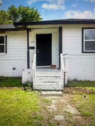 Photo of 202 N COMMERCE Street