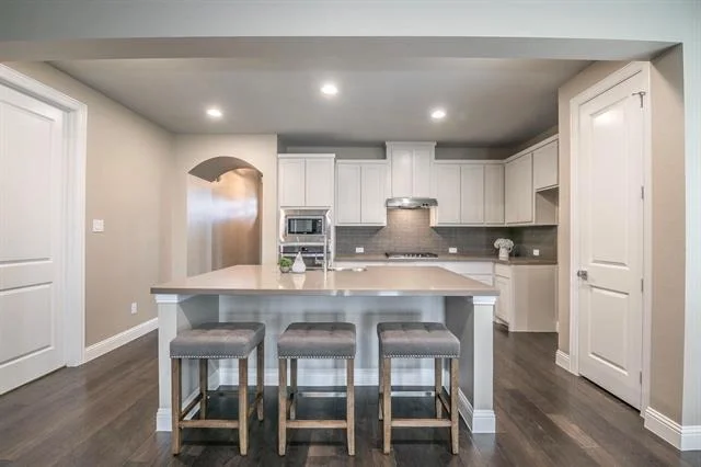 Photo of 6129 Whiskerbrush Road