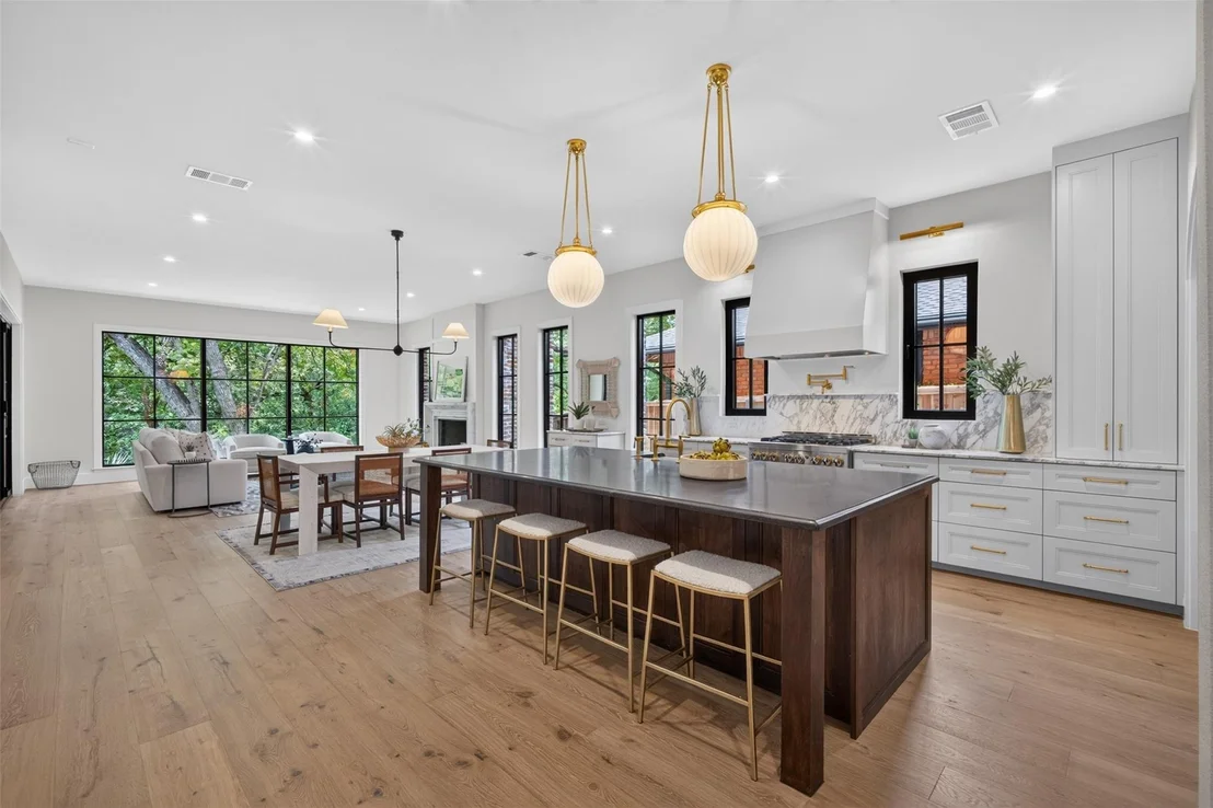 Photo of 6817 Blessing Drive