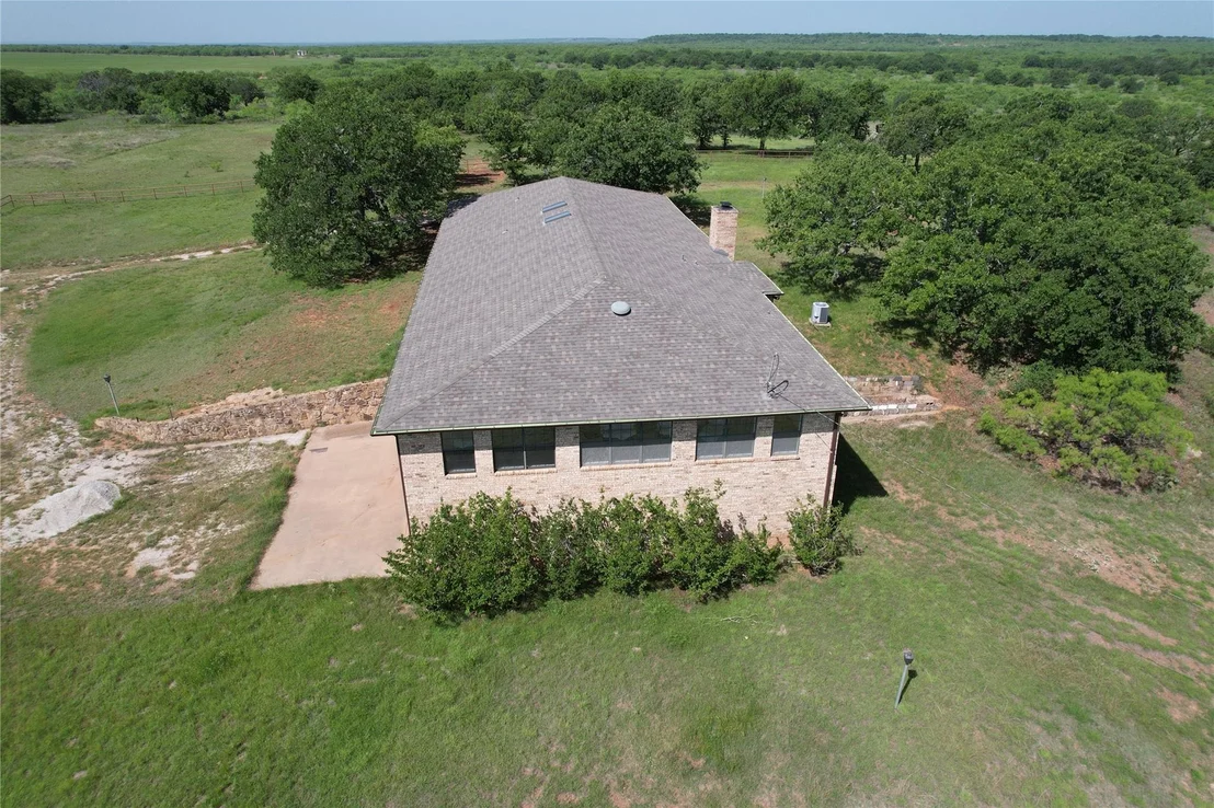 Photo of 628 Robinson Road
