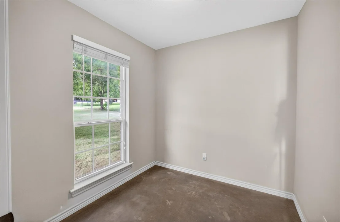 Photo of 505 E 5th Street