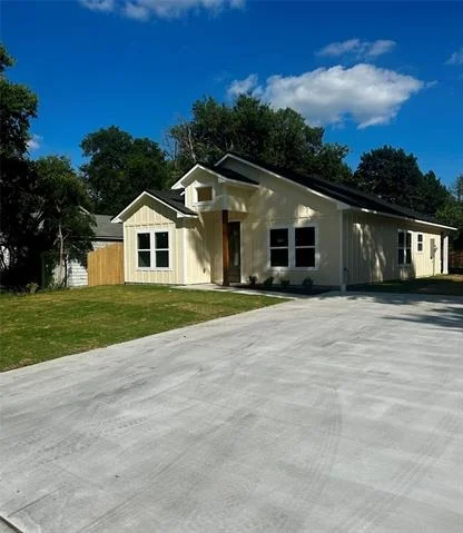 Photo of 3616 Hubby Avenue