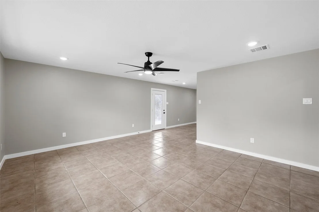 Photo of 139 Cresthill Circle