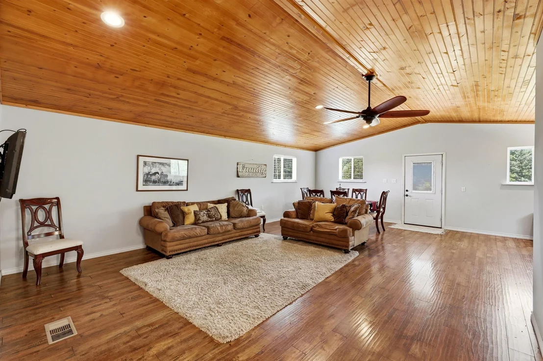 Photo of 1357 County Road 3504