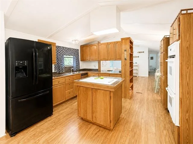 Photo of 17160 Lakeview Drive
