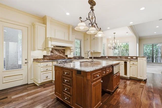 Photo of 2030 Equestrian Lane