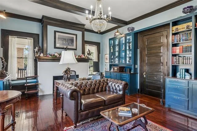 Photo of 705 Griffith Avenue