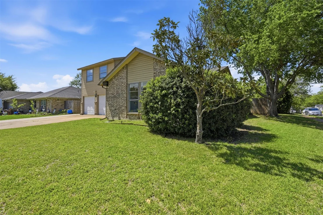 Photo of 6021 Dusty Road