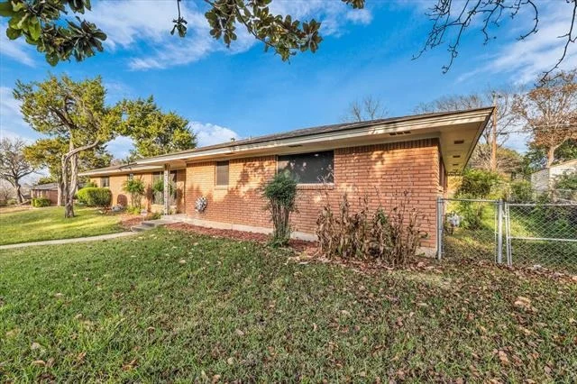 Photo of 4325 Shady Glen Drive