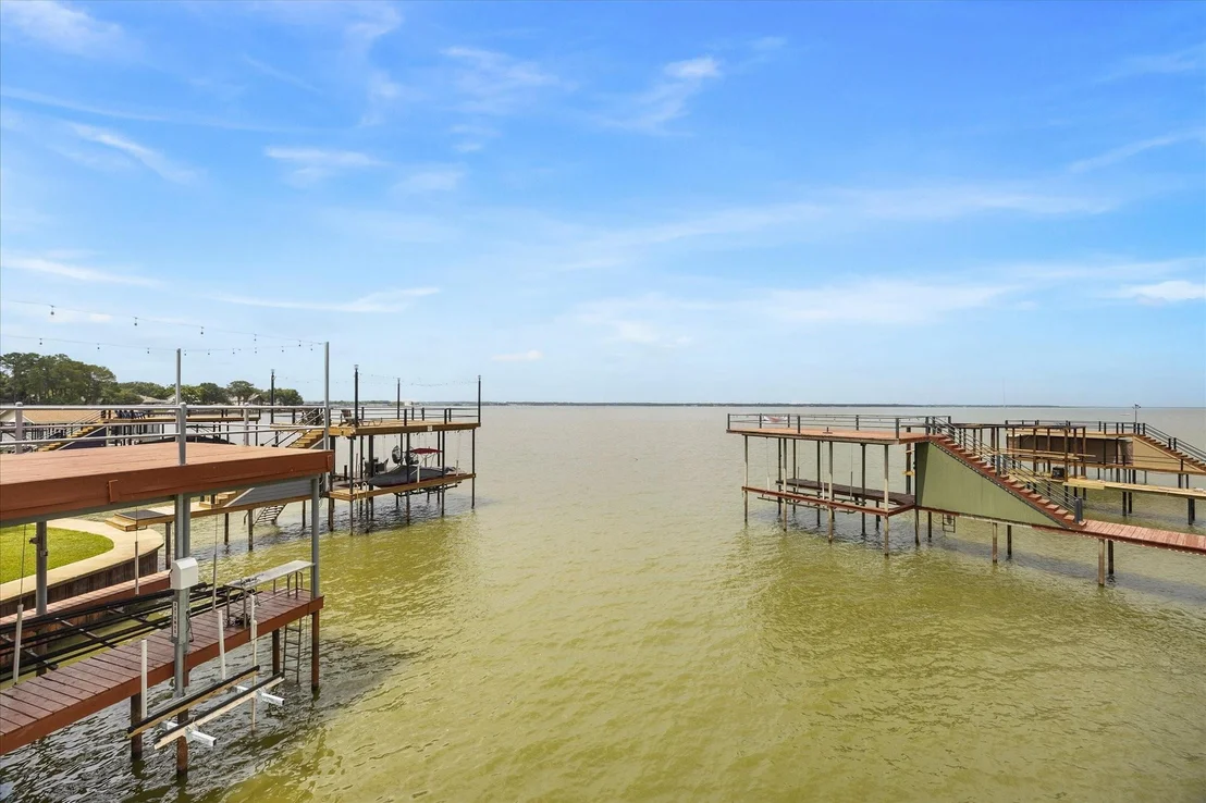 Photo of 130 Harbor Drive