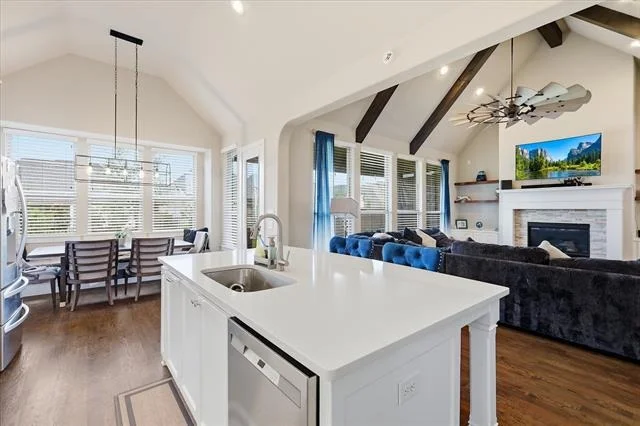 Photo of 3383 Waverly Drive