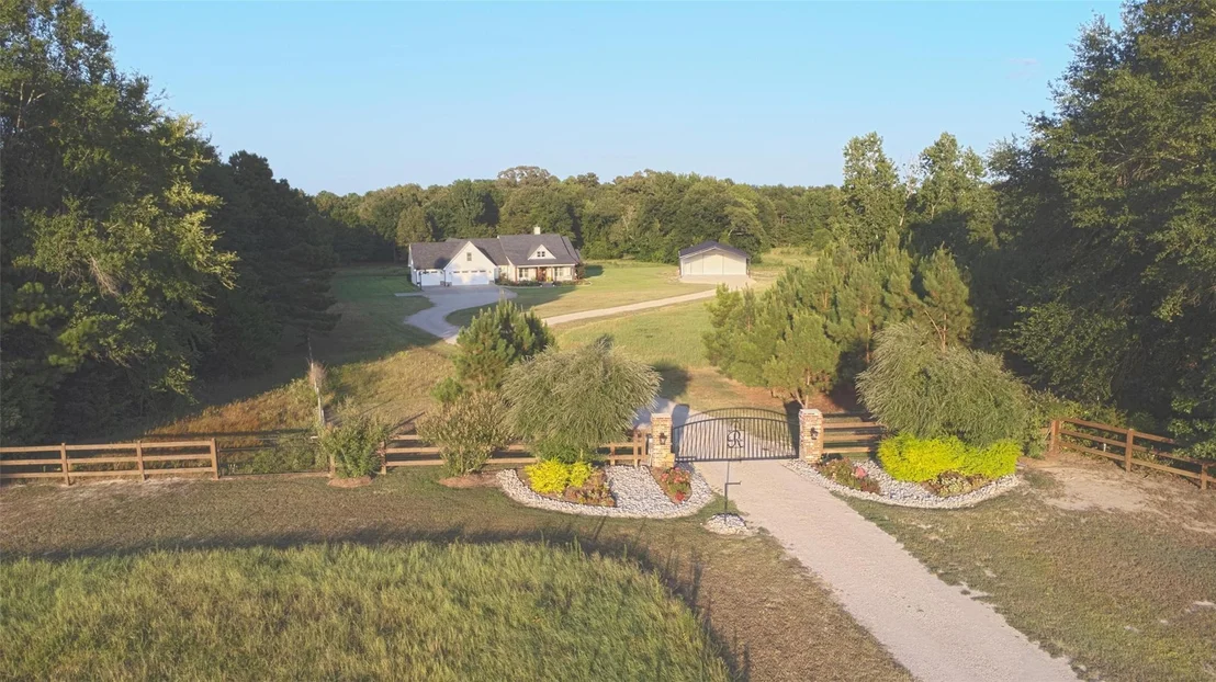 Photo of 317 Private Road 4351