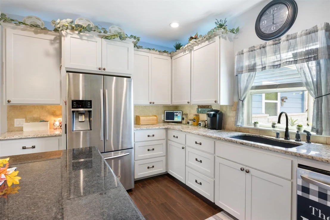 Photo of 141 Eagle Point Cove