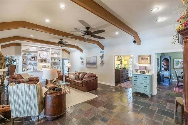 Photo of 1533 Elmwood Drive