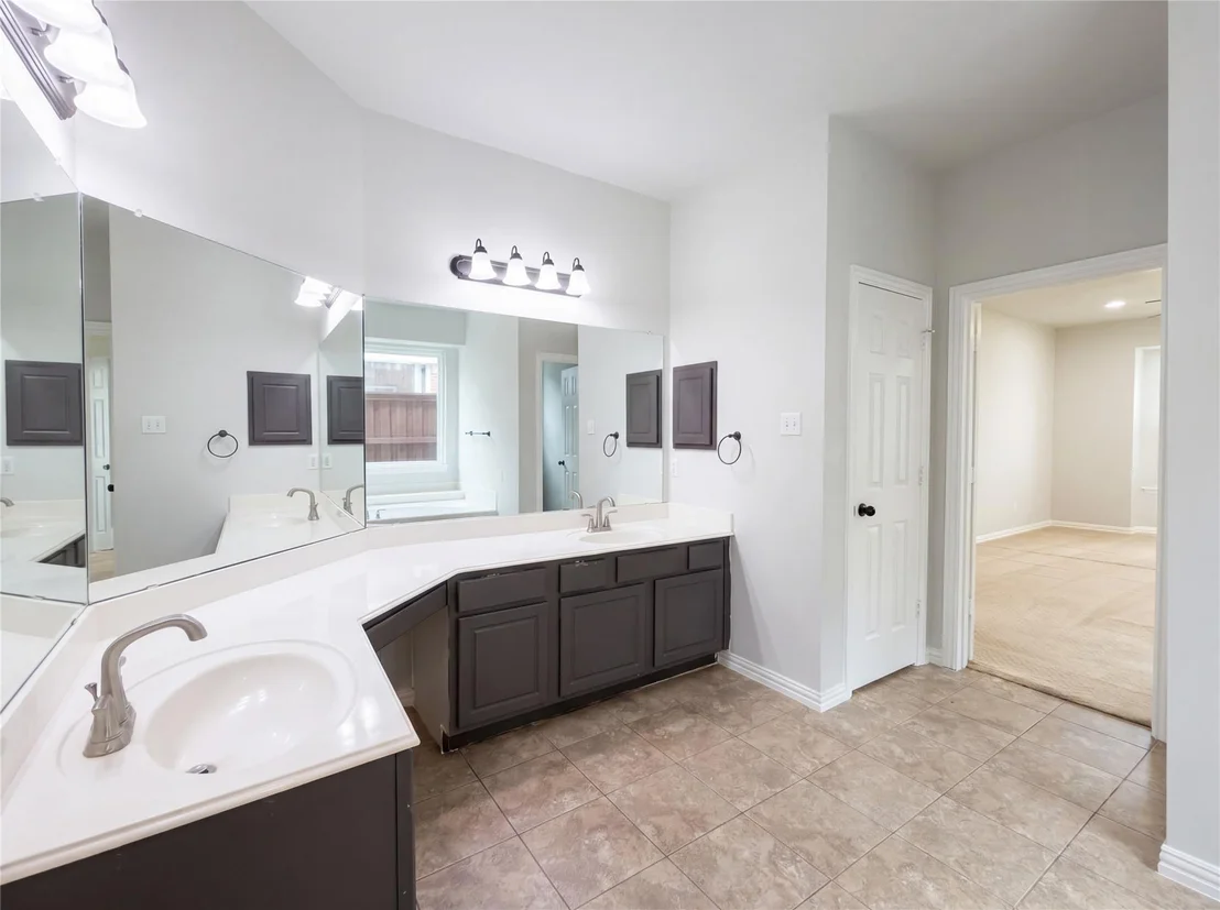 Photo of 4536 Risinghill Drive