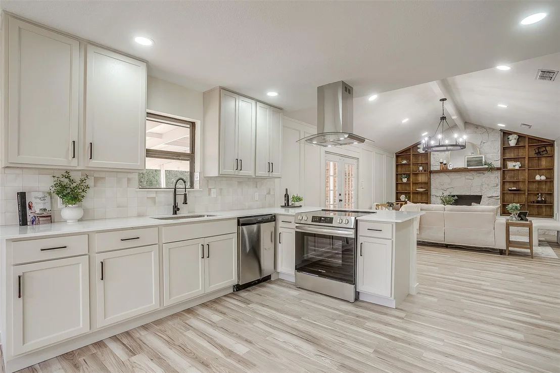 Photo of 2421 Meadow View