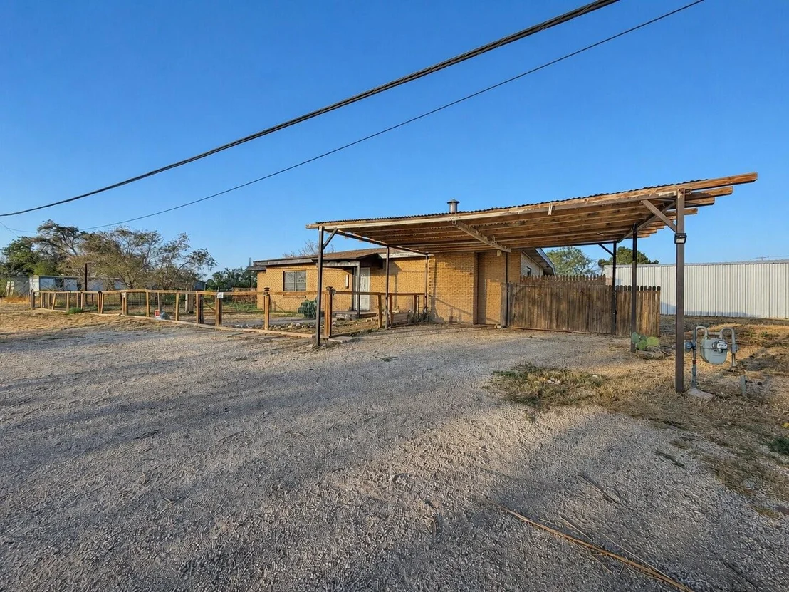 Photo of 5211 Longshore Drive