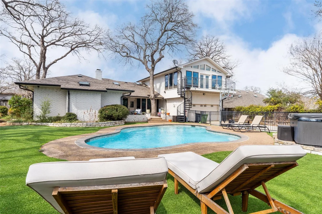 Photo of 1509 Riverview Drive