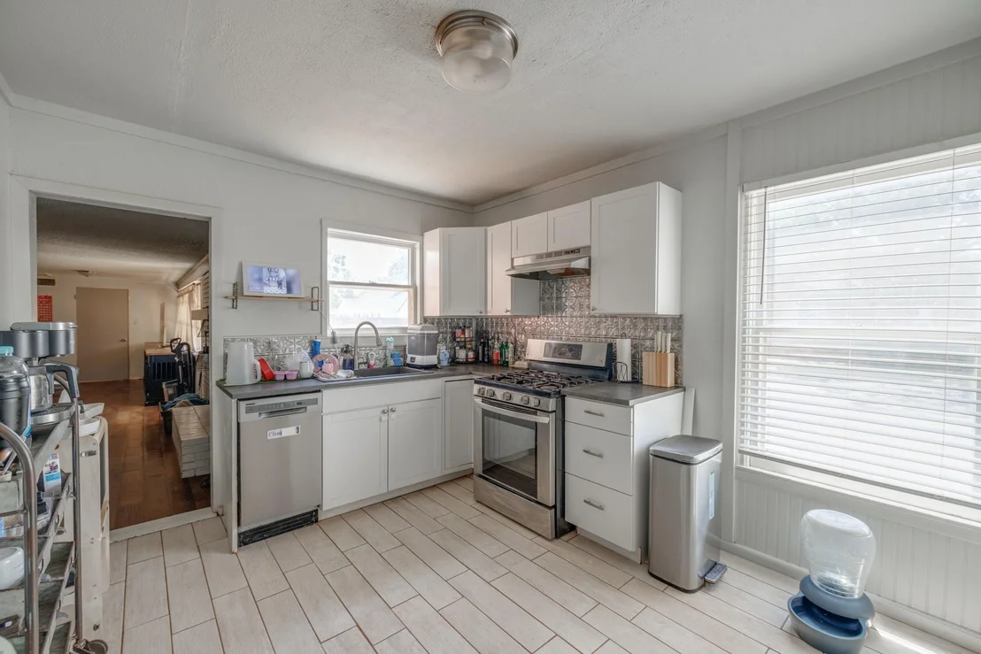 Photo of 3249 S 4th Street