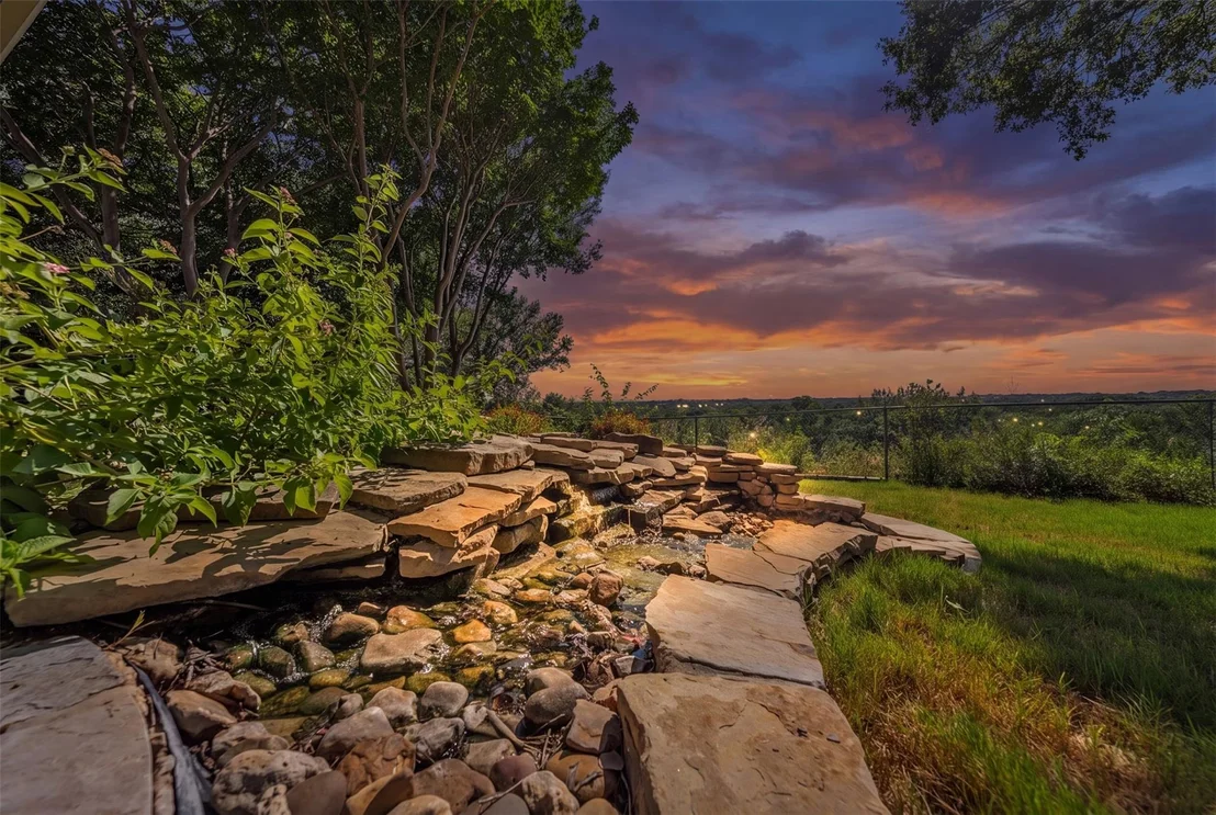 Photo of 130 Bluff View