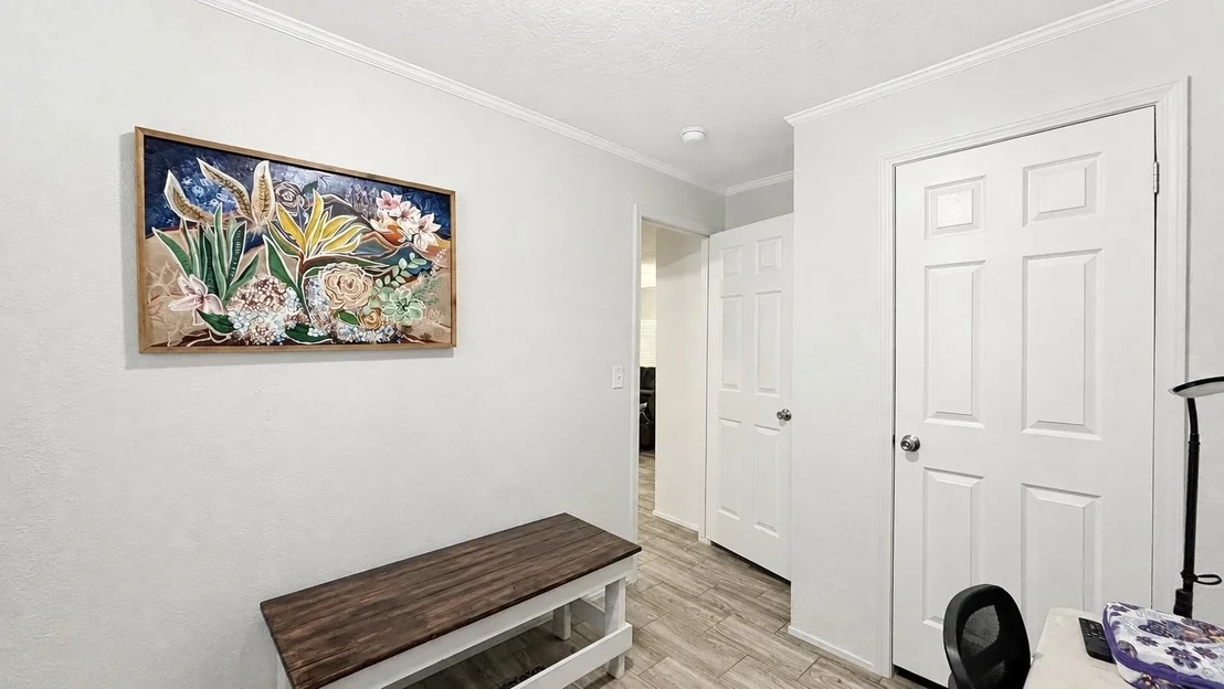 Photo of 852 Cheyenne