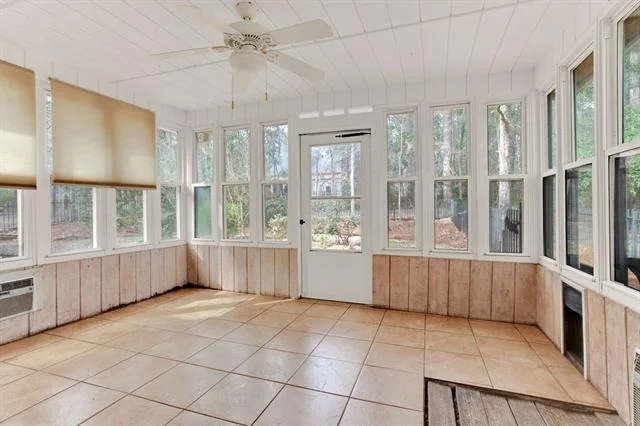 Photo of 1633 Brookhollow Drive