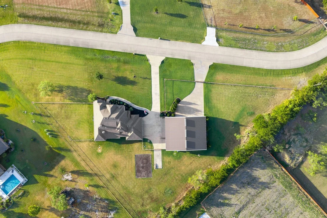 Photo of 5001 White Pine Drive