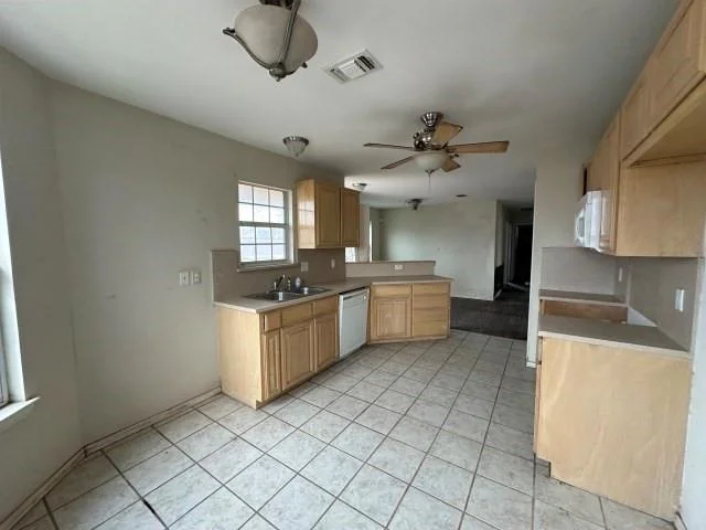 Photo of 2930 Waco Street