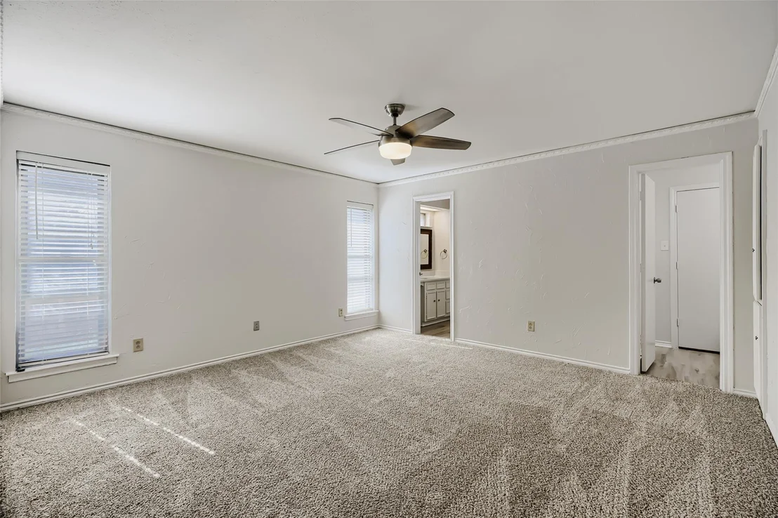 Photo of 1202 E Berkeley Drive