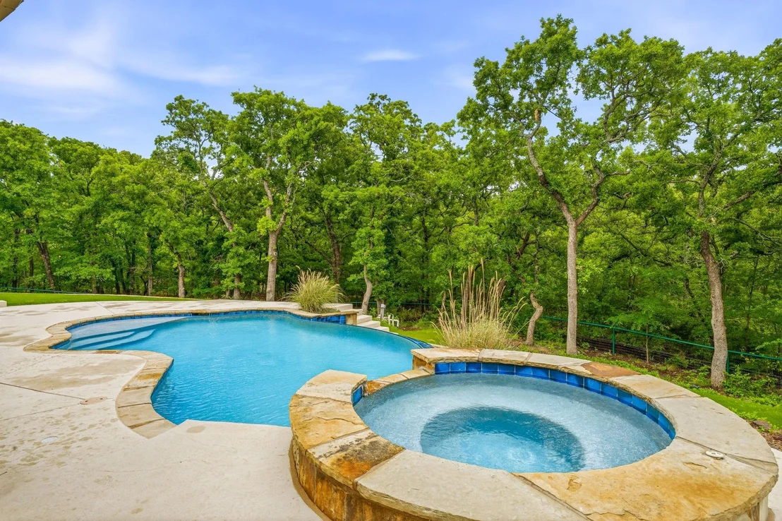 Photo of 6436 Valley Creek
