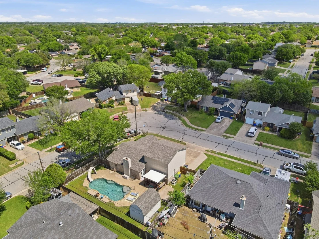 Photo of 6021 Dusty Road