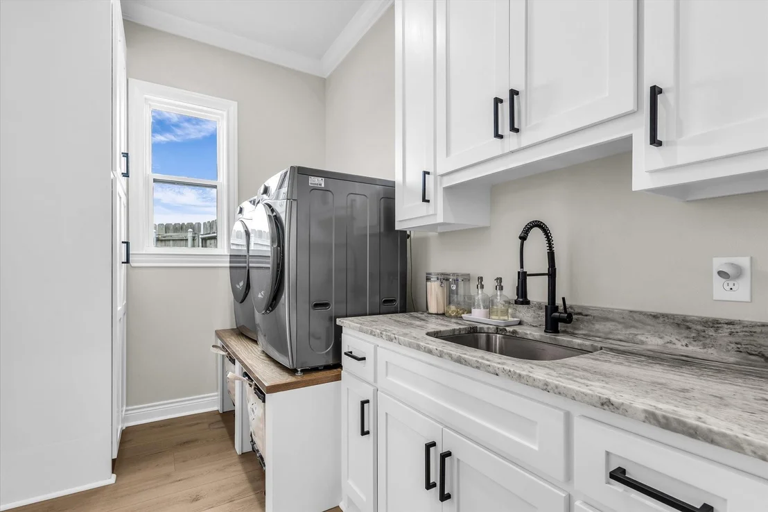 Photo of 2724 Southwinds Drive