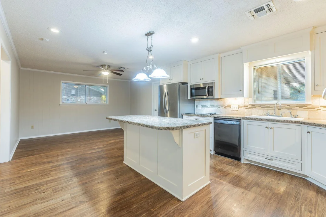 Photo of 5406 Hawthorne Drive
