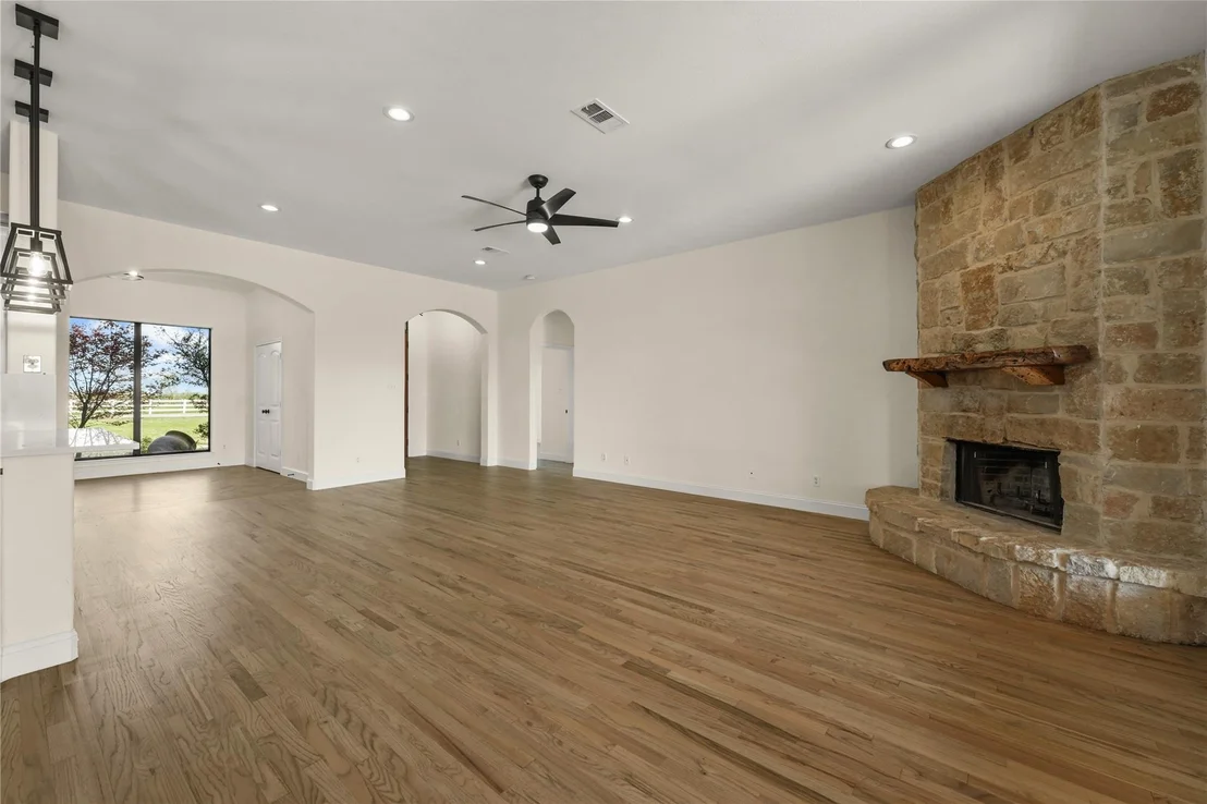 Photo of 7754 County Road 275