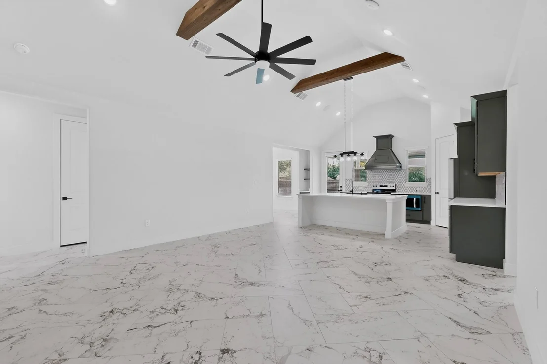 Photo of 1672 Brookview Drive