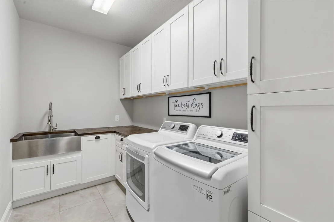 Photo of 2500 Ever Birch Way