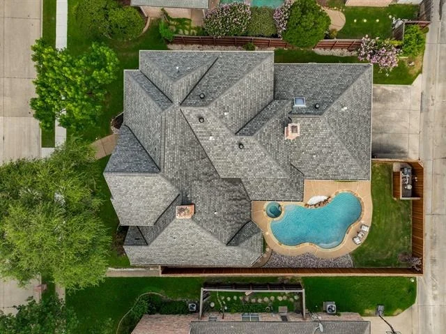Photo of 5937 Glendower Lane